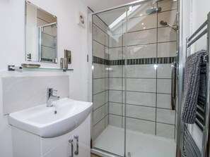 Shower - The Hay Loft, Craven Arms (Craven Arms)