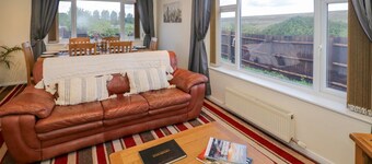 Fenny Marina Cottage, Fenny Bentley