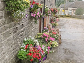 Property grounds - Stable Barn: A Cozy Getaway in Wetton (Ashbourne)