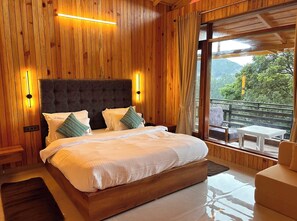 Chambre Double, vue montagne