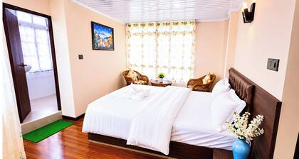 Hotel The Olive Branch Near Gurudwara
