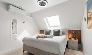 Schreibtisch, Bügeleisen/Bügelbrett, WLAN, Bettwäsche