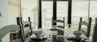 Atlantic View Retreat (Sleeps 6,Pet Friendly,Wifi)