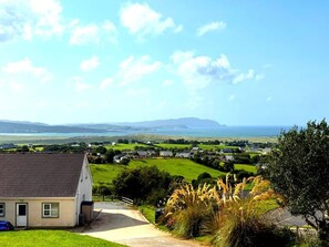 Exterior - Stunning Sea Views, Pets Welcome, Sleeps 9 (Carraig Airt)