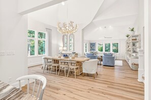 Interior - 10 Wood Ibis: A NEW BESTNEST by Beverly Serral (Hilton Head Island)