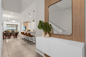 Interior - Belle's Private Retreat (Davenport)