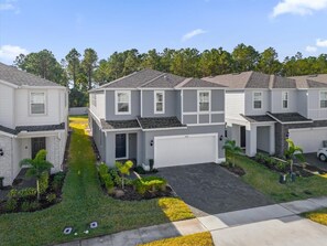 Exterior - Belle's Private Retreat (Davenport)