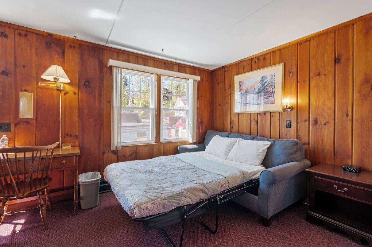 Standard Room, 1 King Bed with Sofa bed | Interior