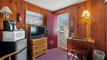 Standard Room, 2 Double Beds | Interior