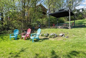 Outdoor dining - Littleton Motel (Littleton)