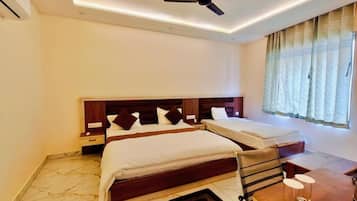 Comfort Triple Room, City View | Free WiFi