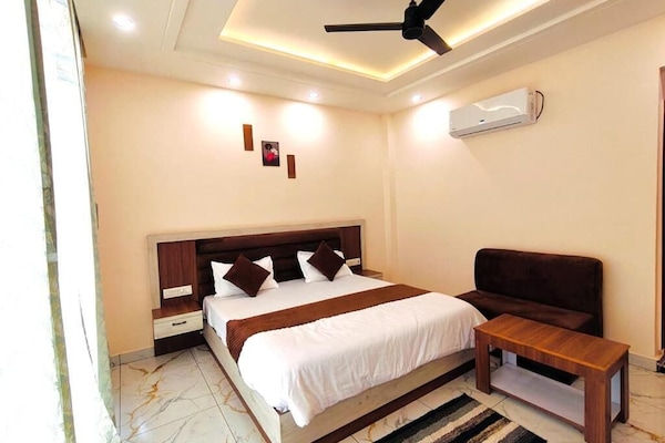 Deluxe Double Room, City View