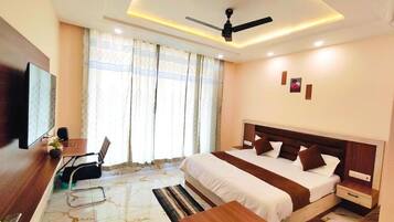 Deluxe Double Room, City View