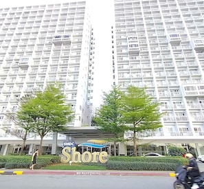 Exterior - Budget Staycation MOA WiFi Smart TV (Pasay)