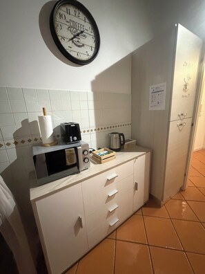 Interior - Spacious apartment near the port and station (Civitavecchia)
