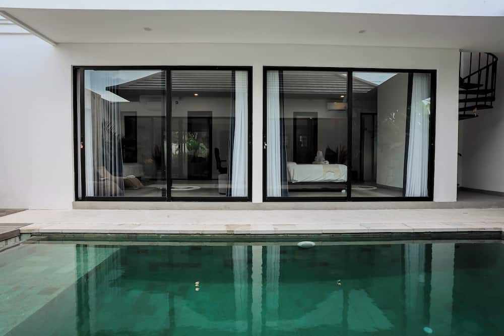 D'Kenyeri Villa by Aayan