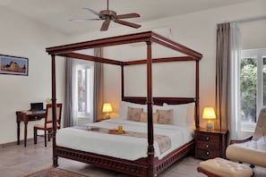 Deluxe Villa | Iron/ironing board, free WiFi - ELIVAAS The Aravalli Reserve Isley Villa (Faridabad)