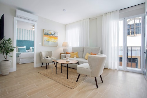Exclusive apt in Cordoba Jewish Quarter. Almanzor