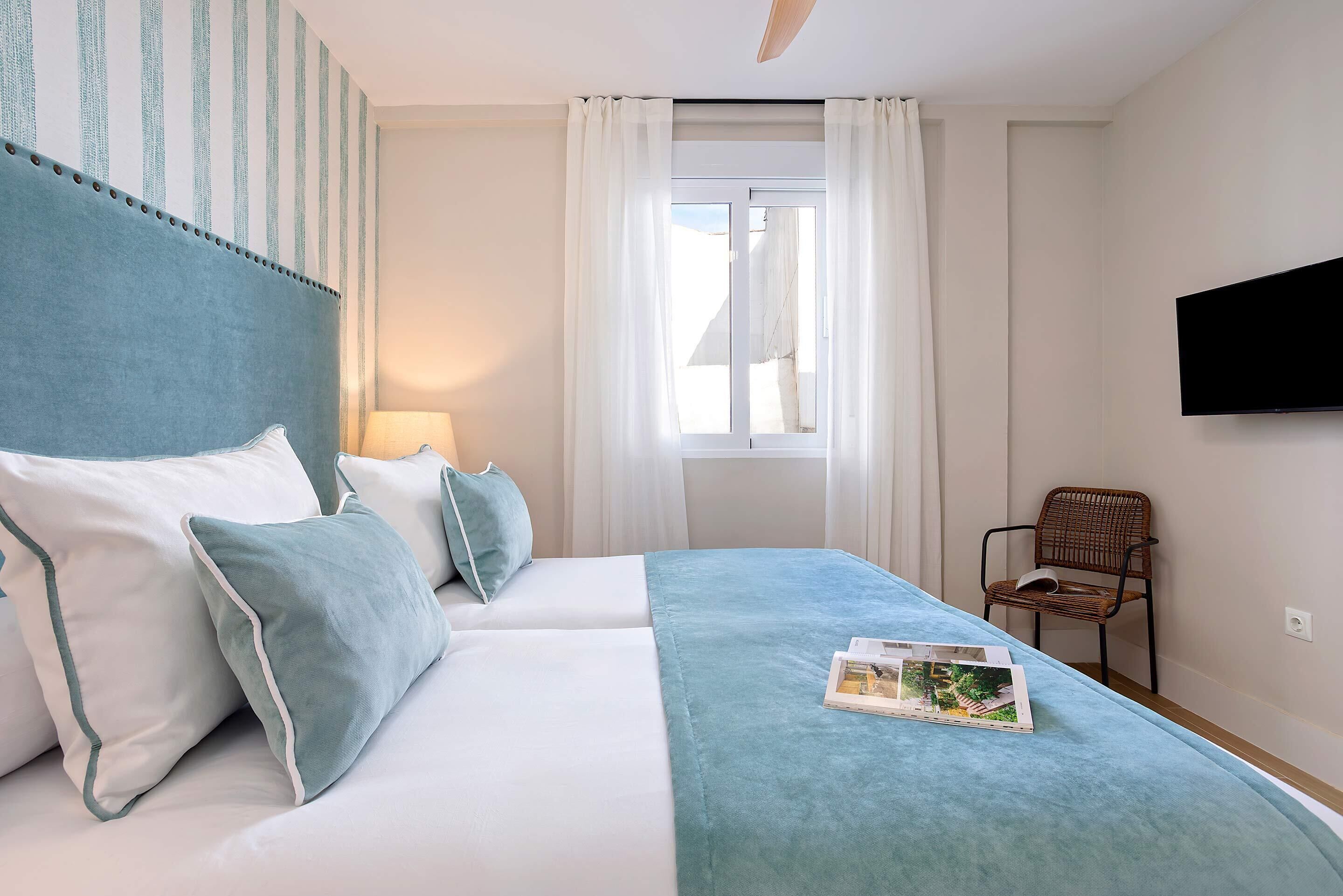 公寓 (2 Bedrooms) | 2 間臥室、熨斗/熨衣板、免費無線上網、床單