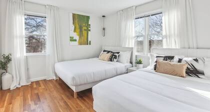 Spacious 3BR Home / Free Parking / Perfect for Families & Groups