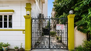 Unclassified image, 2 of 24, button - Next Generation Guest House (Bidhannagar)