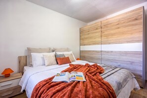 Unclassified image, 2 of 19, button - Rural Apt Lea for 2 /w Terrace (Koper)