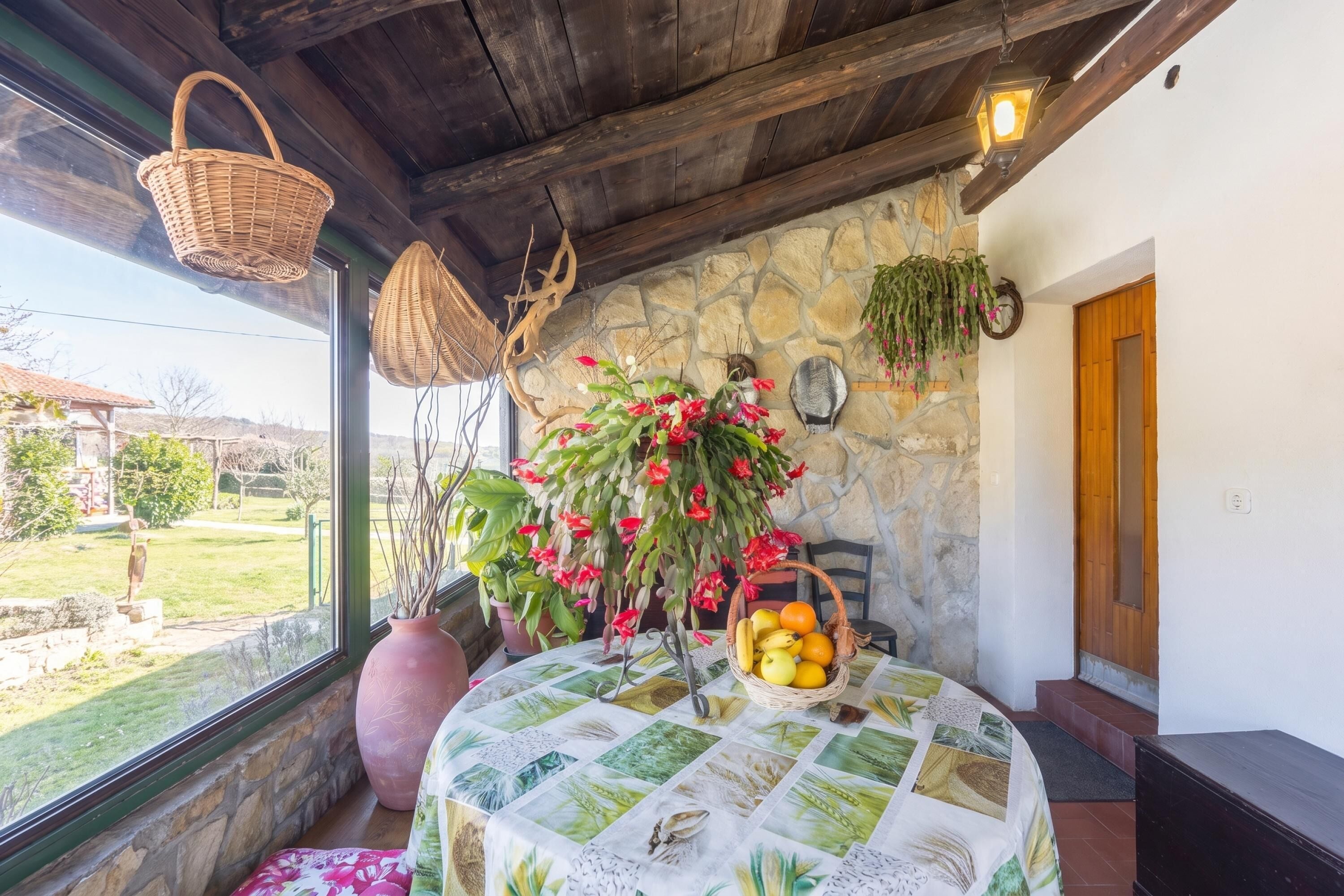Appartement familial, 1 chambre, terrasse (Rural Apt Lea for 2 /w Terrace) | Restauration en plein air