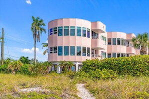 House | 2 bedrooms, Internet - 180 Degree Ocean Views Direct Access to Holmes Beach (Holmes Beach)