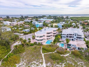 Apartment | 2 bedrooms, Internet - 180 Degree Ocean Views Direct Access to Holmes Beach (Holmes Beach)
