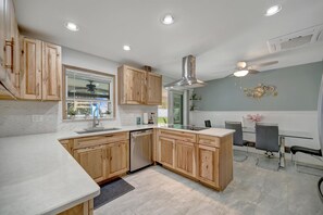 House - Waterfront 3B Free Boat Parking Near Downtown (Fort Myers)