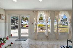 House | 3 bedrooms, Internet - Waterfront 3B Free Boat Parking Near Downtown (Fort Myers)