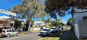 Apartment, 2 Bedrooms, Terrace, Garden View | Property grounds - A Perfect Place to Hide Away With River Side Charm (Brisbane)