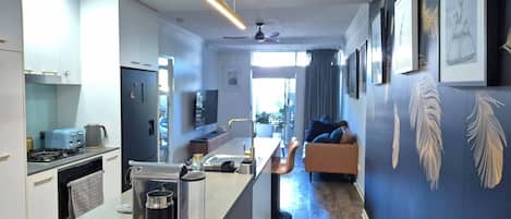 Apartment, 2 Bedrooms, Terrace, Garden View | Interior