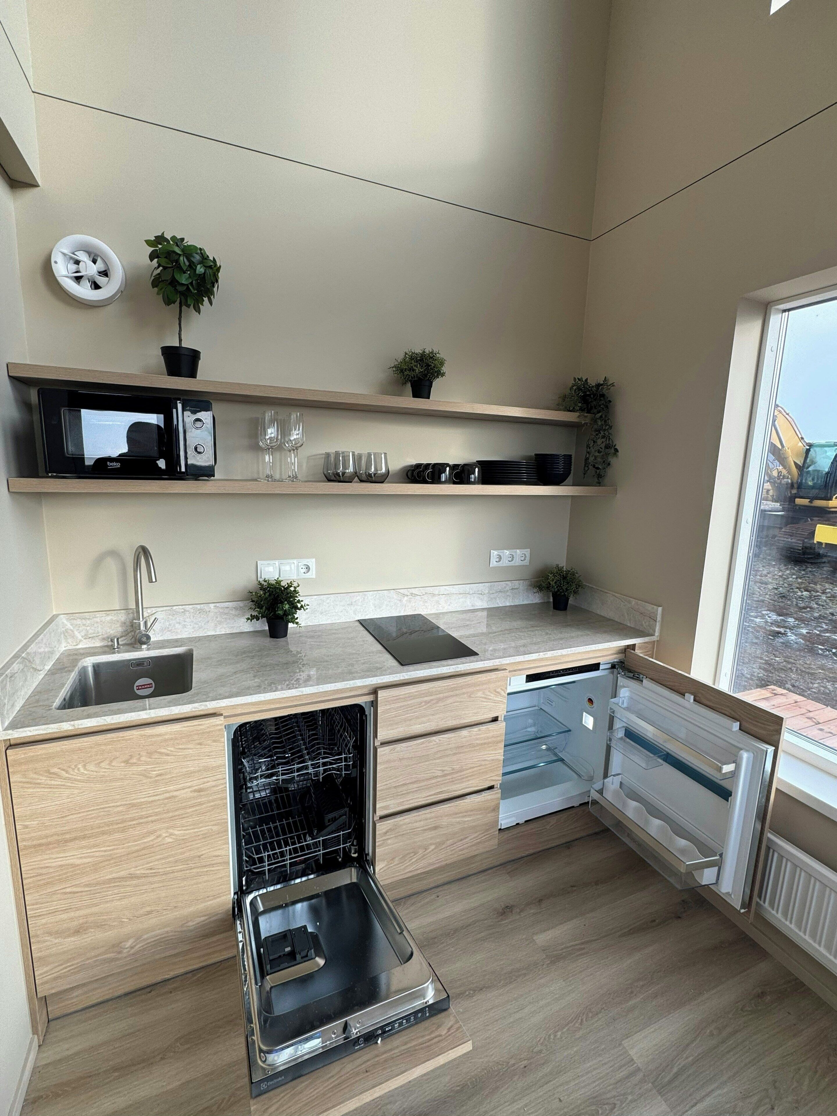 Double Room, Balcony, Mountain View | Private kitchenette