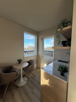 Kamar Double atau Twin, balkon, pemandangan gunung | Interior