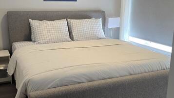 4 bedrooms, desk, iron/ironing board, free WiFi