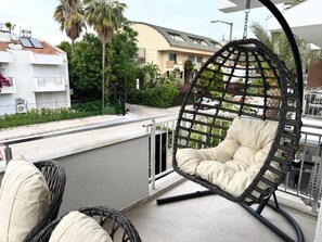 Property grounds - OLİVE SUİTE 2+1 Family Apartment - 200m Walking Distance to the Beach (Kemer)