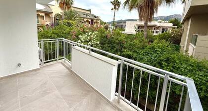 OLİVE SUİTE 2+1 Family Apartment - 200m Walking Distance to the Beach