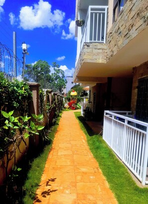 Apartemen, 2 kamar tidur, akses difabel, Boleh Merokok | Taman