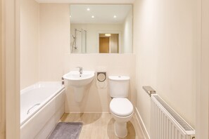 Shower, hair dryer, towels - Host & Stay | Linden Homes (Redhill)