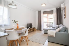 Living area - Laura.Modern, sunny apartment in quiet area (Lloret de Mar)