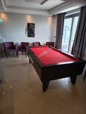 Game room - SKG Assembly Hotel (Thessaloniki)