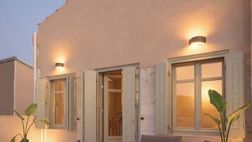 House, City View | Balcony