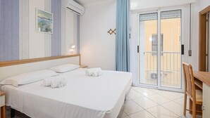  Ảnh chưa phân loại, 3 trong số 23 ảnh, nút
