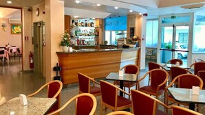 Ảnh chưa phân loại, 5 trong số 23 ảnh, nút