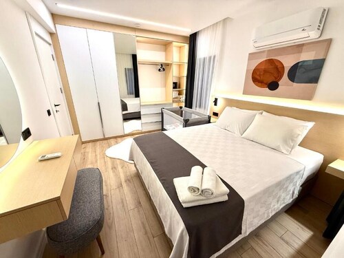 SUNSET SUİTE 2+1 Family Apartment - 200m Walking Distance to the Beach