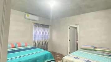 3 bedrooms, bed sheets