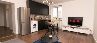 nook I Stadium Apartment