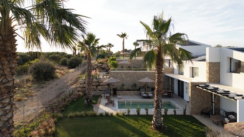 Rocky Villa – 2 Bedroom Private Pool, Garden & Nature Views | Halkidiki Retreat