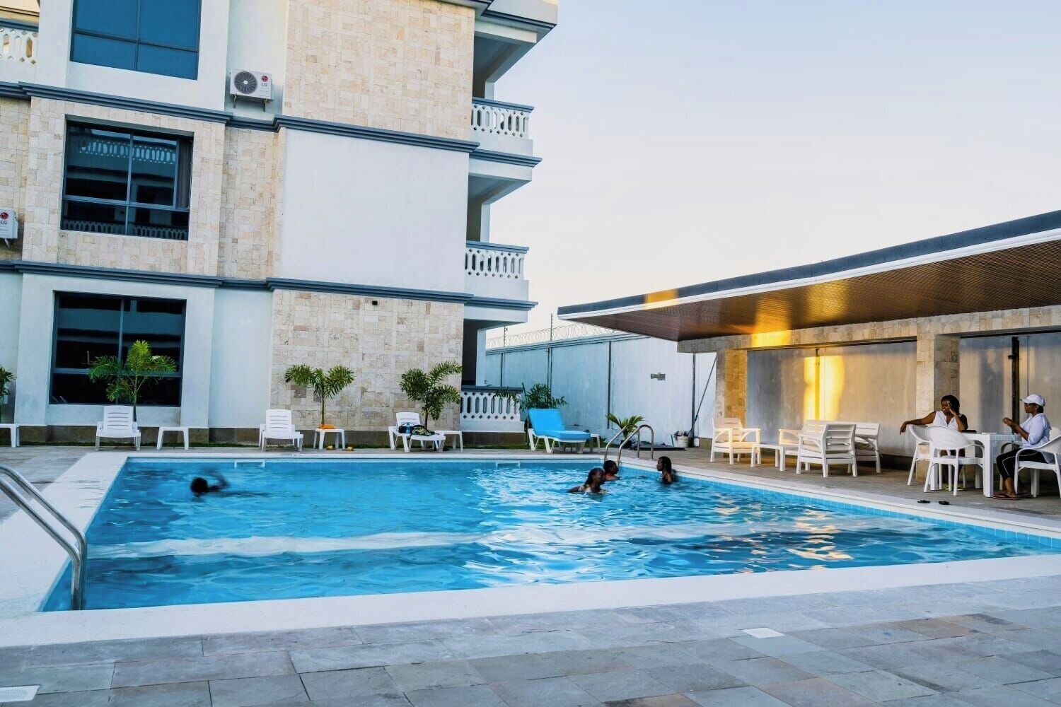 Villa, 3 chambres, accessible aux personnes à mobilité réduite, fumeur | Piscine